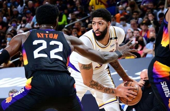 九游在线入口 -冲刺阶段菲尼克斯太阳备战全明星赛,队长鼓劲细节曝光,气氛紧张,医务组通报恢复(菲尼克斯太阳)