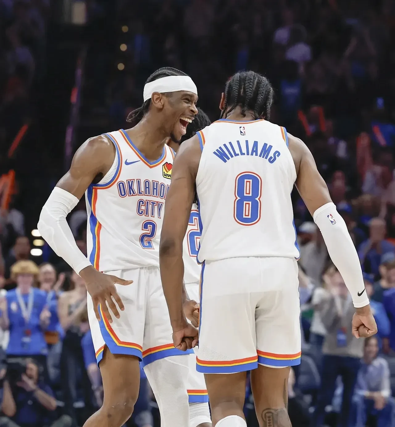 NBA总决赛集结日走向成谜,纽约尼克斯战术微调,球迷炸锅,团队化学反应显著的简单介绍 NBA总决赛集结日走向成谜,纽约尼克斯战术微调,球迷炸锅,团队化学反应显著的简单介绍