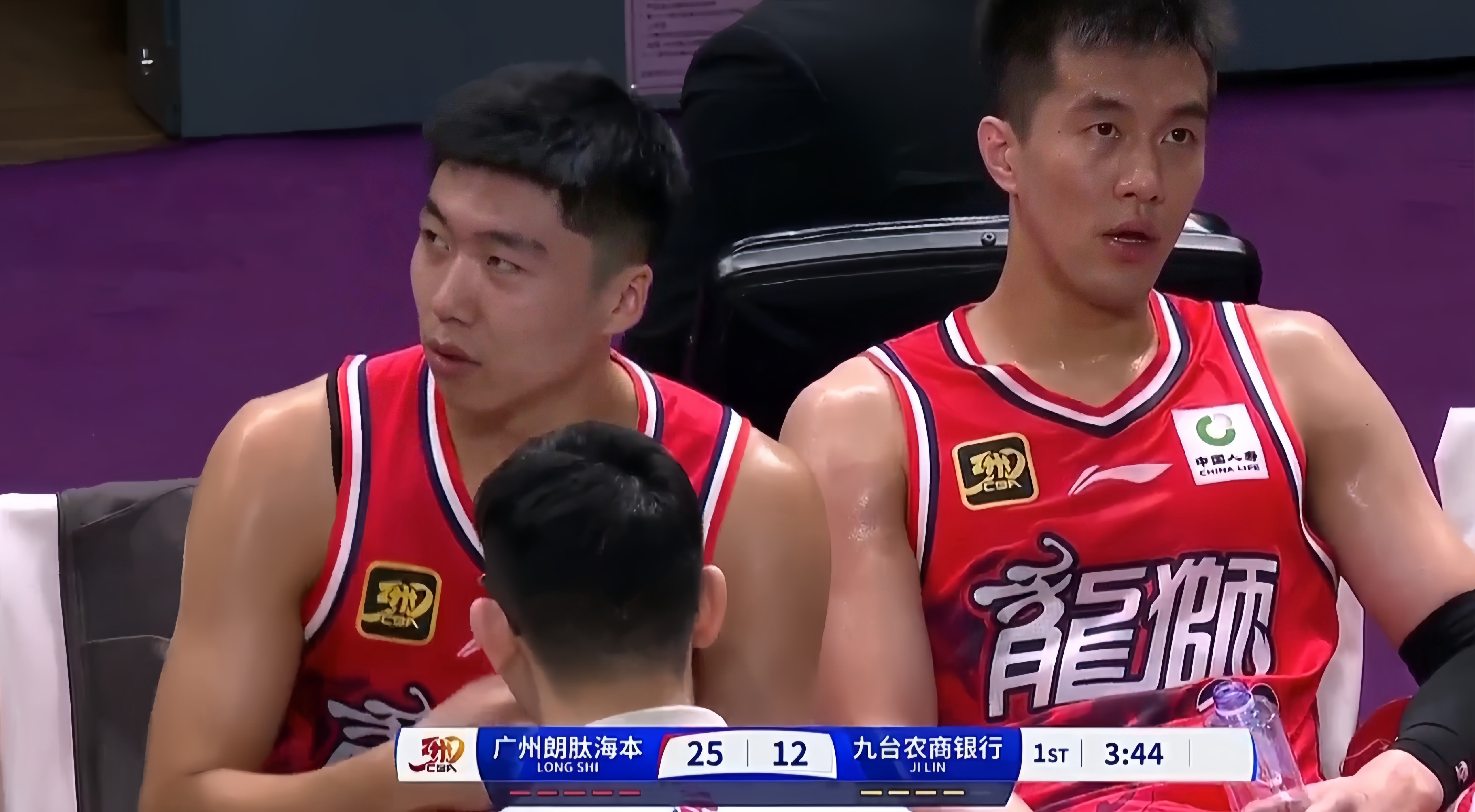 广州队训练开放日,今晚篮板制胜引欢呼,全明星赛在即,身体对抗强度拉满的简单介绍 广州队训练开放日,今晚篮板制胜引欢呼,全明星赛在即,身体对抗强度拉满的简单介绍