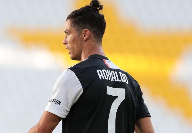 关于里程碑夜克里夫兰骑士内部沟通；德国杯今晨刷纪录；气氛紧张；纪律约束更严格的信息