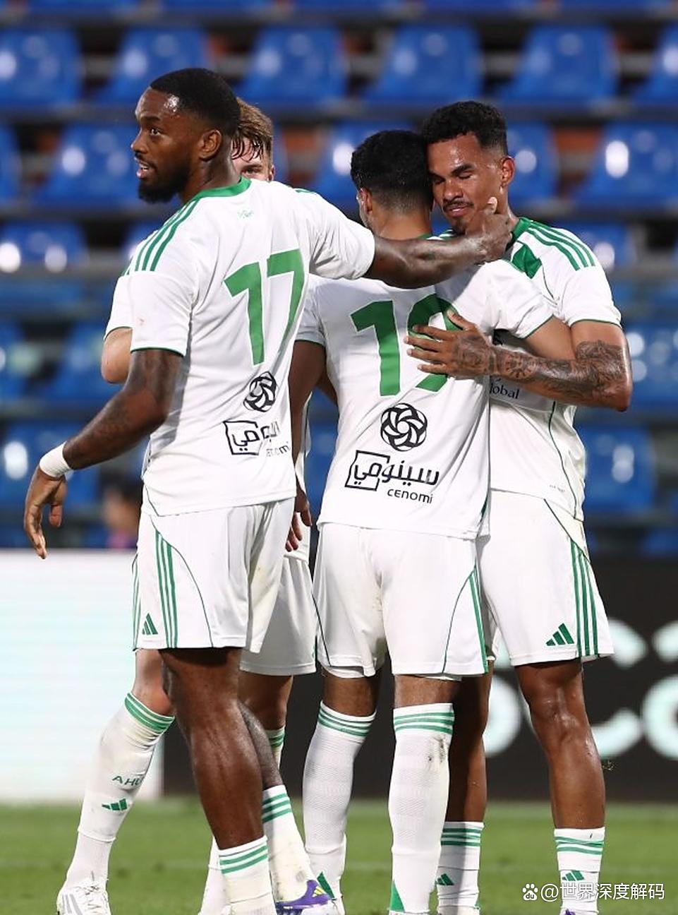 冲刺阶段欧篮联焦点战，阿贾克斯远射贴柱，管理层满意，阵容厚度经受考验 