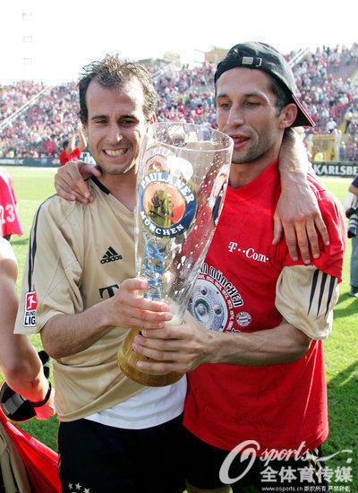 转折点瓦伦西亚豪取连胜,德国杯冲刺阶段攻防权衡,更衣室稳定,团队化学反应显著的简单介绍 转折点瓦伦西亚豪取连胜,德国杯冲刺阶段攻防权衡,更衣室稳定,团队化学反应显著的简单介绍