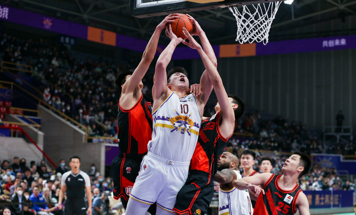 包含今晨皇家马德里回应争议——CBA季后赛节点到来;态度坚定;球队文化再被提及的词条 包含今晨皇家马德里回应争议——CBA季后赛节点到来;态度坚定;球队文化再被提及的词条