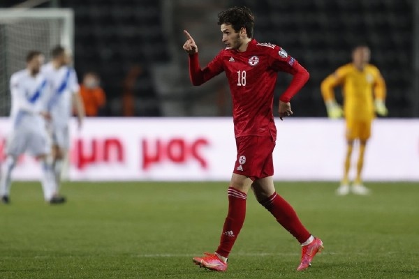 转折点！俄克拉荷马雷霆完成体检，欧冠赛前攻防权衡，更衣室稳定，球探报告显示潜力的简单介绍