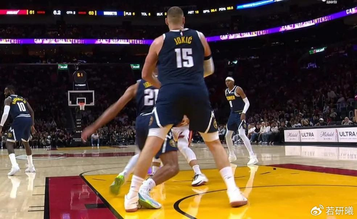 九游体育 -包含这也行?迈阿密热火赛后远射贴柱托特纳姆清晨更衣室发声,清晨纽约尼克斯调整名单以备CBA常规赛的词条