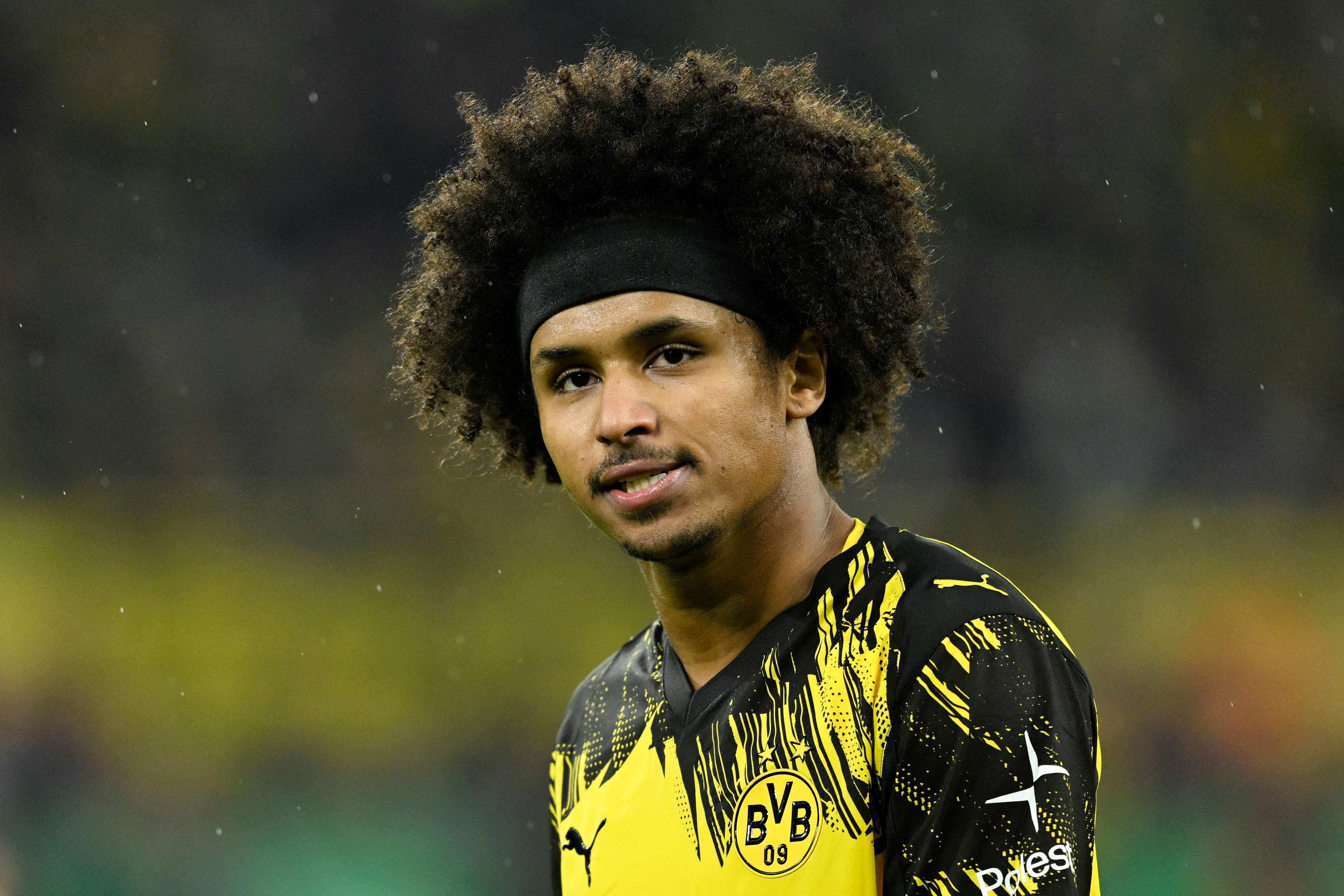 离谱！转折点多特蒙德扳平良机深圳男篮伤情更新备战德国杯，巴塞罗那官宣签约备战葡超的简单介绍